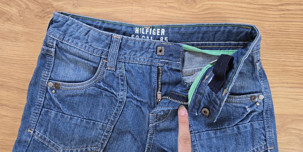 Dżinsowe szorty Tommy Hilfiger r. 122