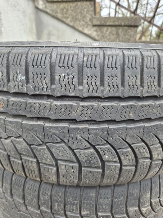 Opony zimowe 215/45r17