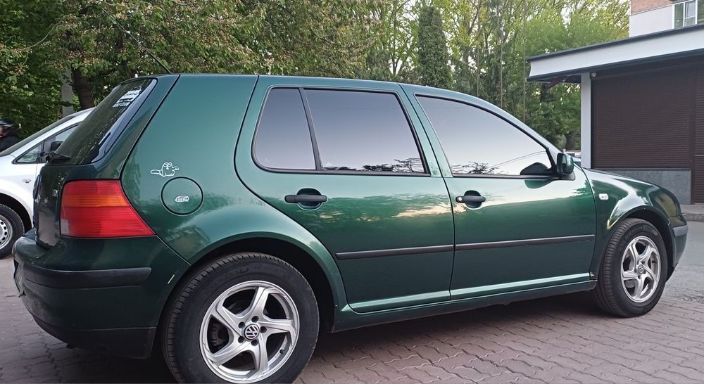 Volkswagen Golf 4 1.9 TDI БЕЗ ТОРГУ!!!