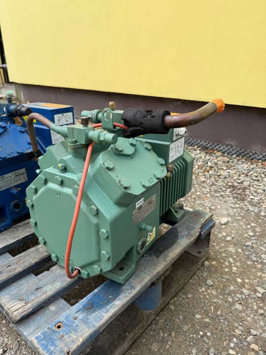 Sprężarka półhermetyczna Bitzer 18kW(-5°C / +40°C) 4DC-5.2Y-40S