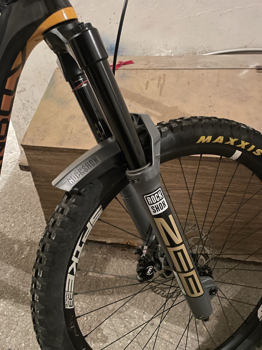 RockShox ZEB Ultimate 27.5" 160 mm Charger 2.1 RC2