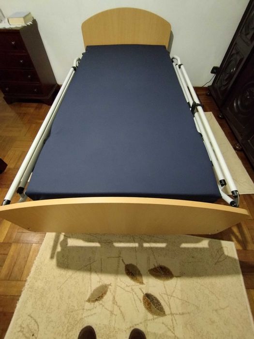 Cama hospitalar eléctrica
