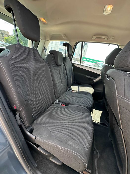 Продам  Citroen C4 Picasso 2010 рік можлива розстрочка,кредит,обмін!