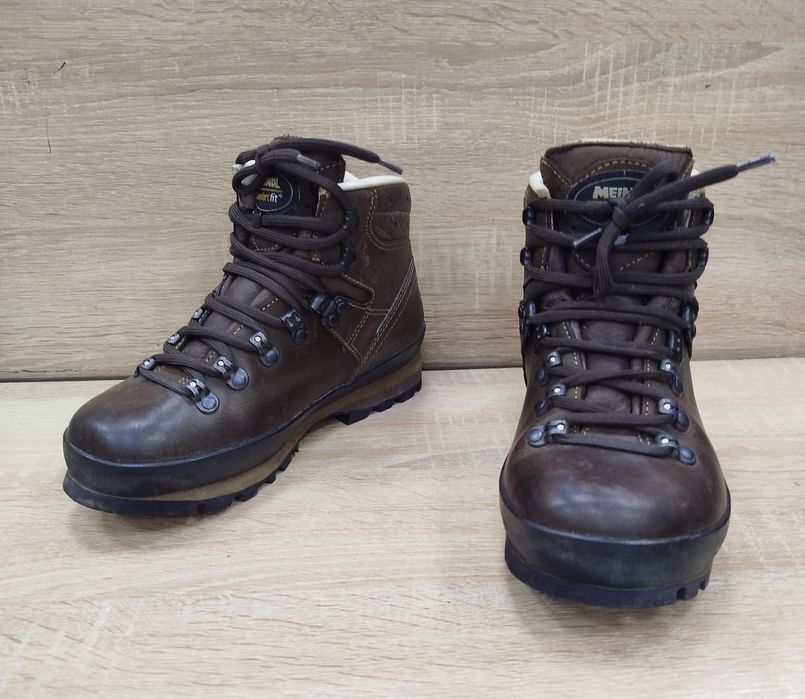 Ботинки трекиговые женские Meindl р. 37,5. Германия.