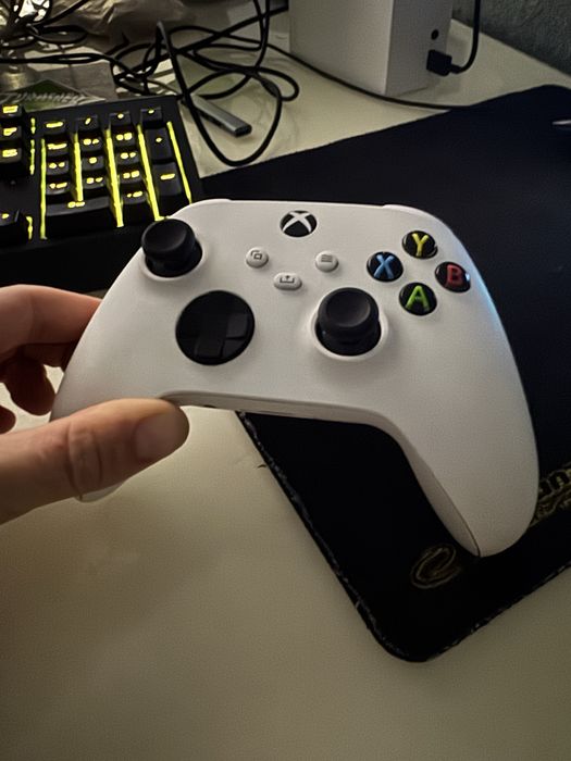 XBOX siries S +2 геймпада