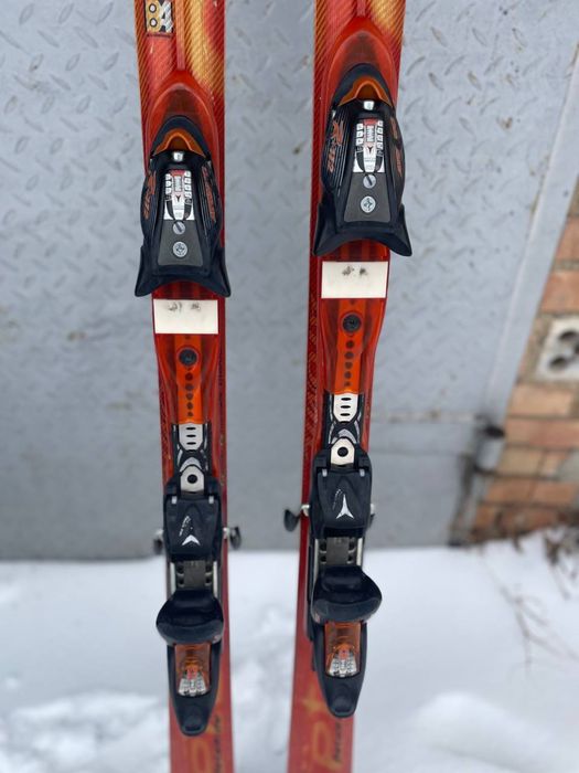 Продам гірські лижі Atomic Beta Ride  з кріпленнями