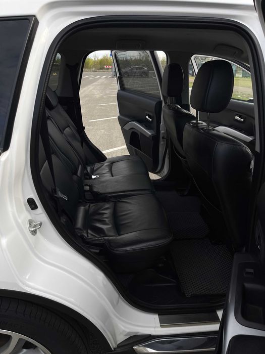 Citroen C-Crosser