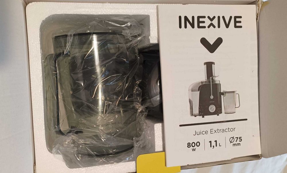 Centrifugadora sumos nova - Juice extractor. Nunca usada.