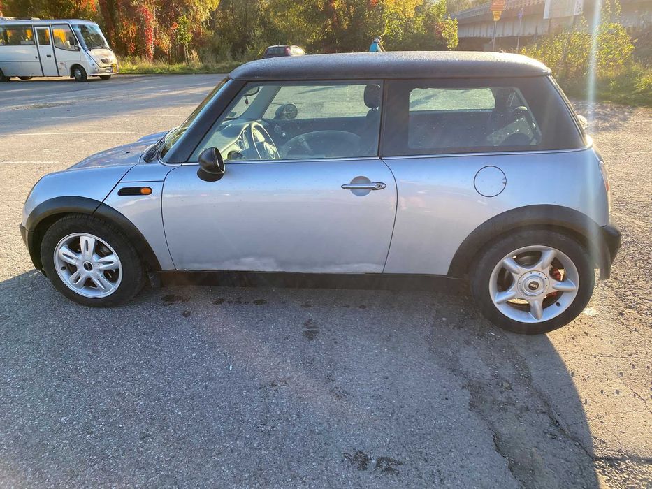 MINI Cooper 1.6 benzyna