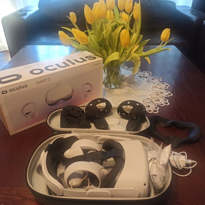 Oculus quest 2 256 GB + akcesoria