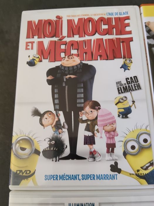Vendo DVD para família