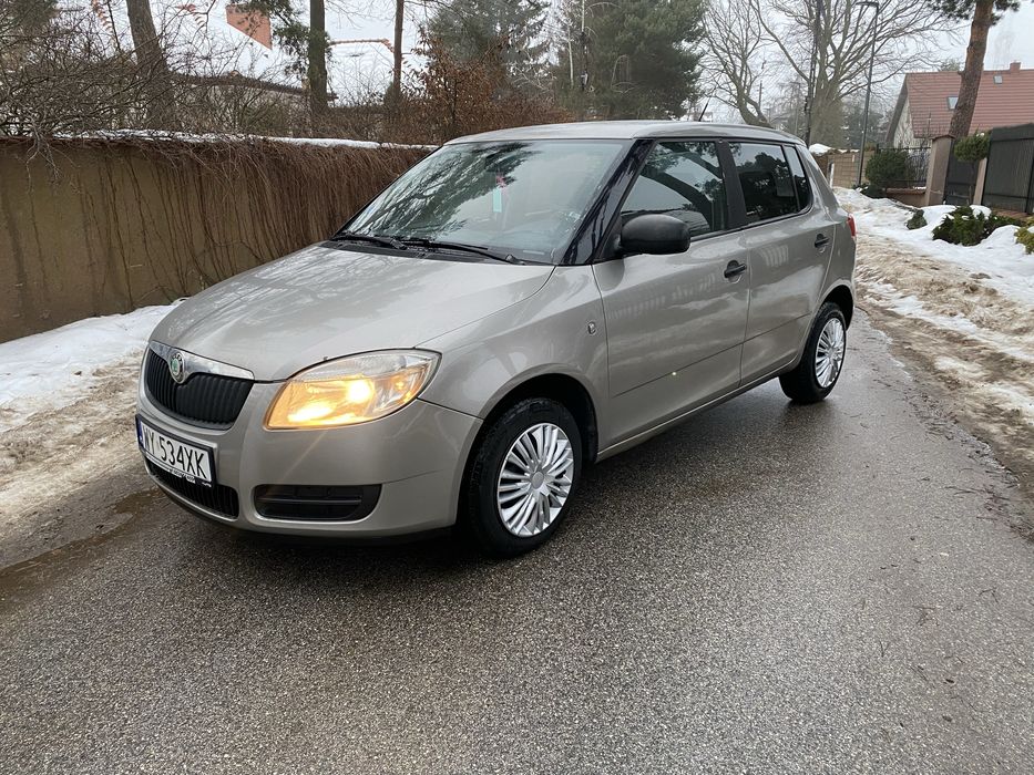 Na sprzedaż szkoda Fabia 1.2 lpg 2011rok dobry stan zamiana