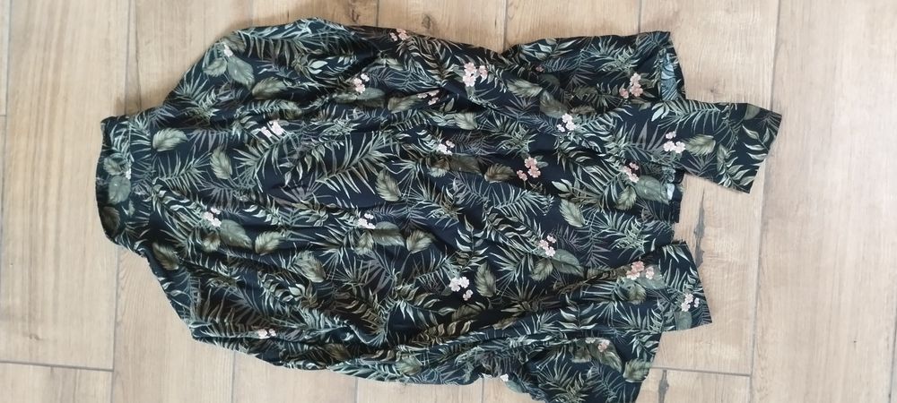 Nowa koszula top secret z roślinnym wzorem rozm s