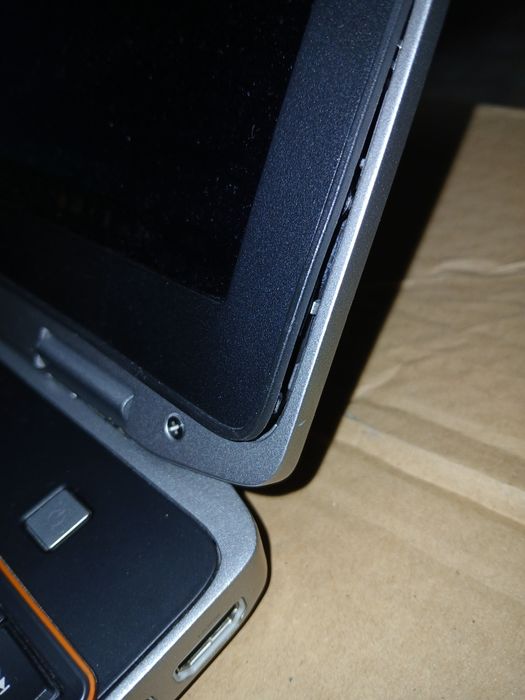 Portátil Dell Latitude e6520