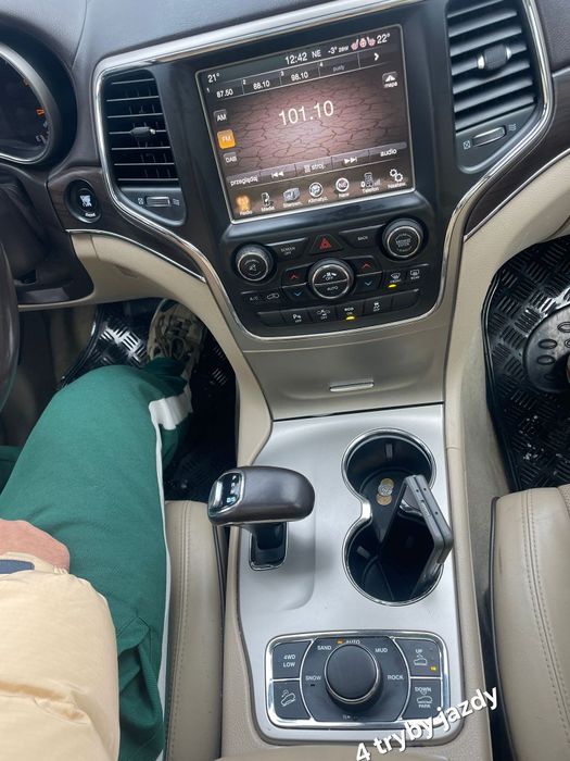 Jeep 3.0 CRD Overland Radar Pneumat Bliss Wentylowane Fotele Zamiana