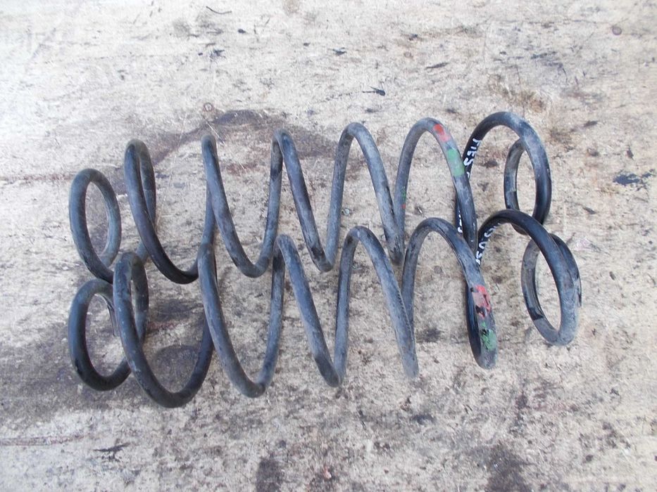 ford FIESTA 03r 1.25 16v sprężyny tył tylne 3d