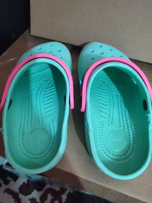 Крокси для дівчинки