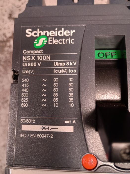 Автоматичний вимикач Shnider