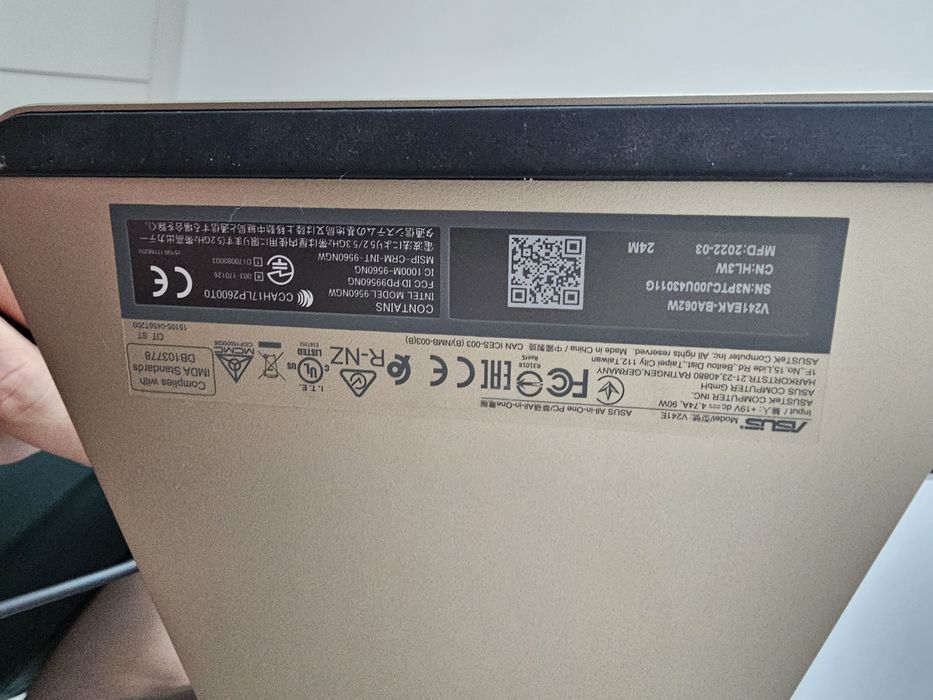 Komputer ASUS All-in-One 24" | i5-11Gen / 8GB / 500GB SSD | Win11 jak NOWY
