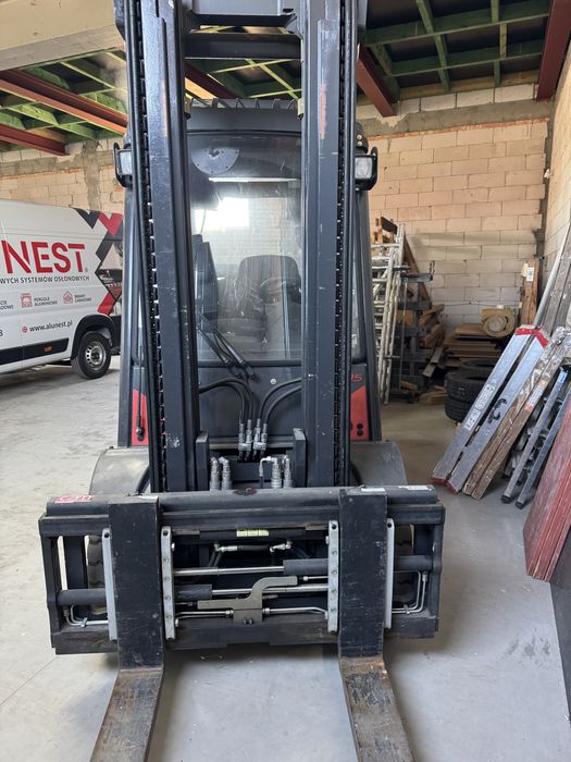 Wozek widlowy Linde H35 EVO.