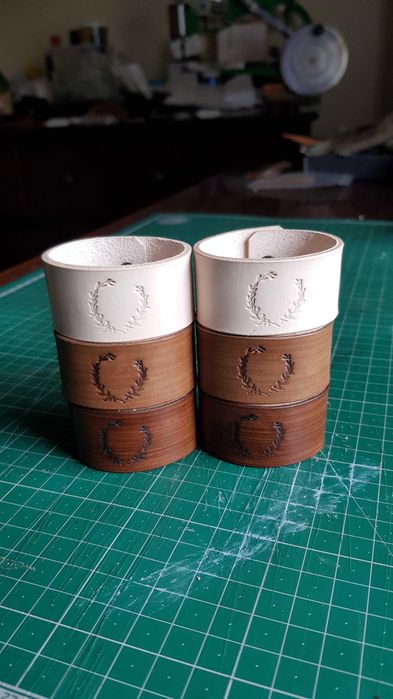 Argolas para Guardanapo Couro Personalizado