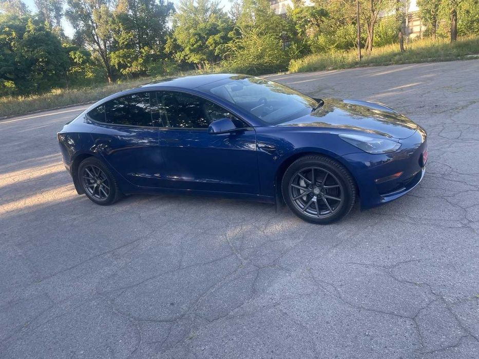 Tesla 3  2023   только пригнана  в аренду или под  выкуп !