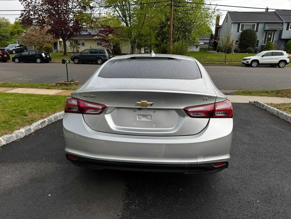 Chevrolet Malibu      2020