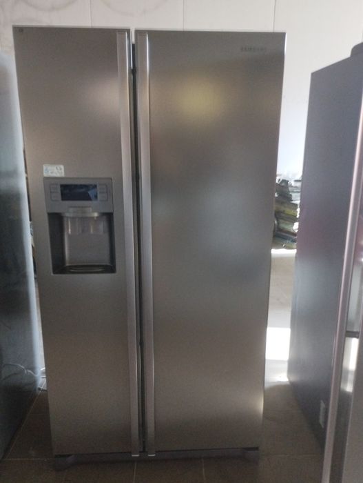 Продам холодильник Samsung