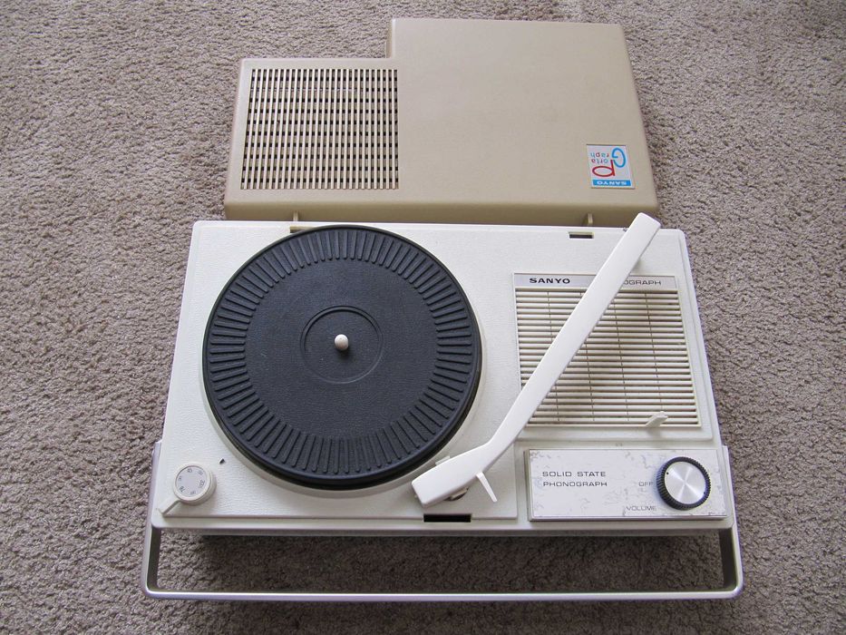 1970s Vinyl Record Player by Sanyo
