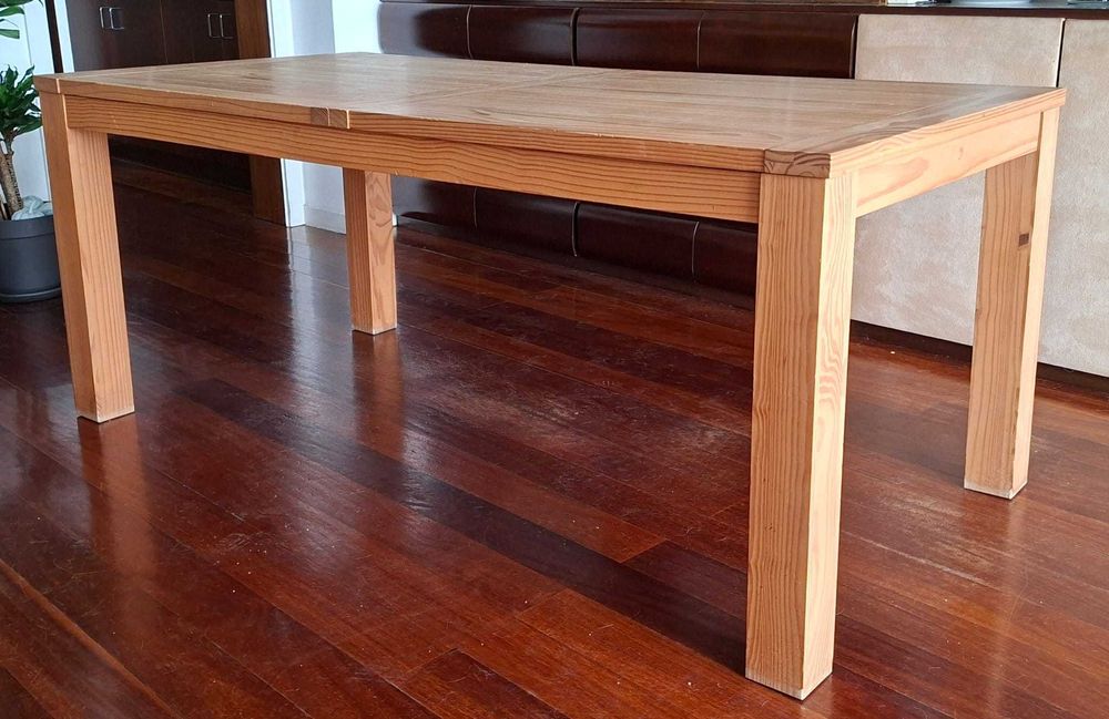 Mesa de jantar madeira extensivel 6 ou 8 Pax