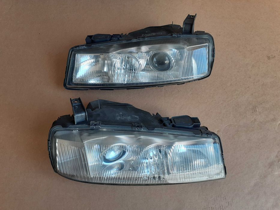 Opel Calibra Reflektory Komplet Lewy + Prawy Europa