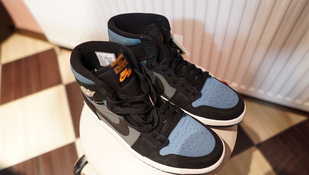 Кросівки Air Jordan 1 Element Gore-Tex Black/Sky J Light Olive