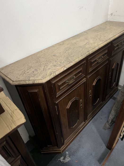 Móvel de Entrada em Mogno e Tampo de Mármore