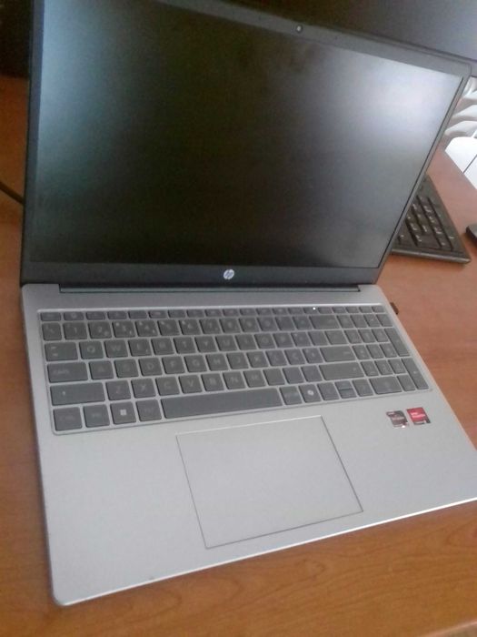 HP Laptop 15-fc0090np