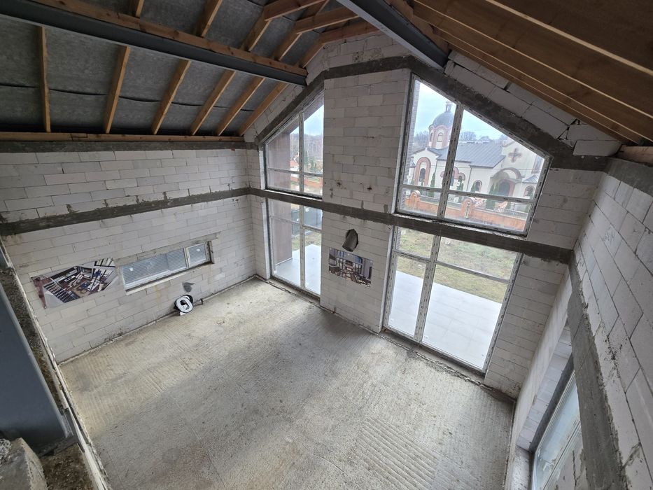 Будинок 240 м2 2 світло ліс 10 соток с. Іванковичі 11 км Феофанія