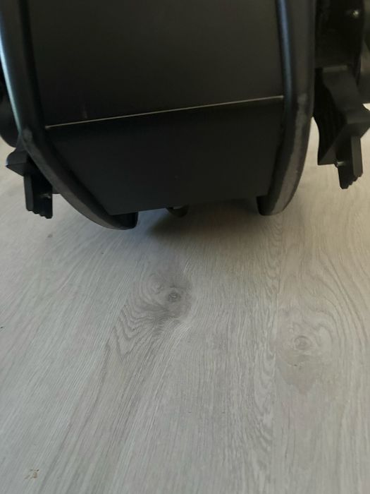 Nosidelko do samochodu