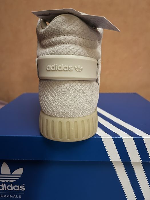 Sneakersy męskie Adidas Tubular Invader Strap.
