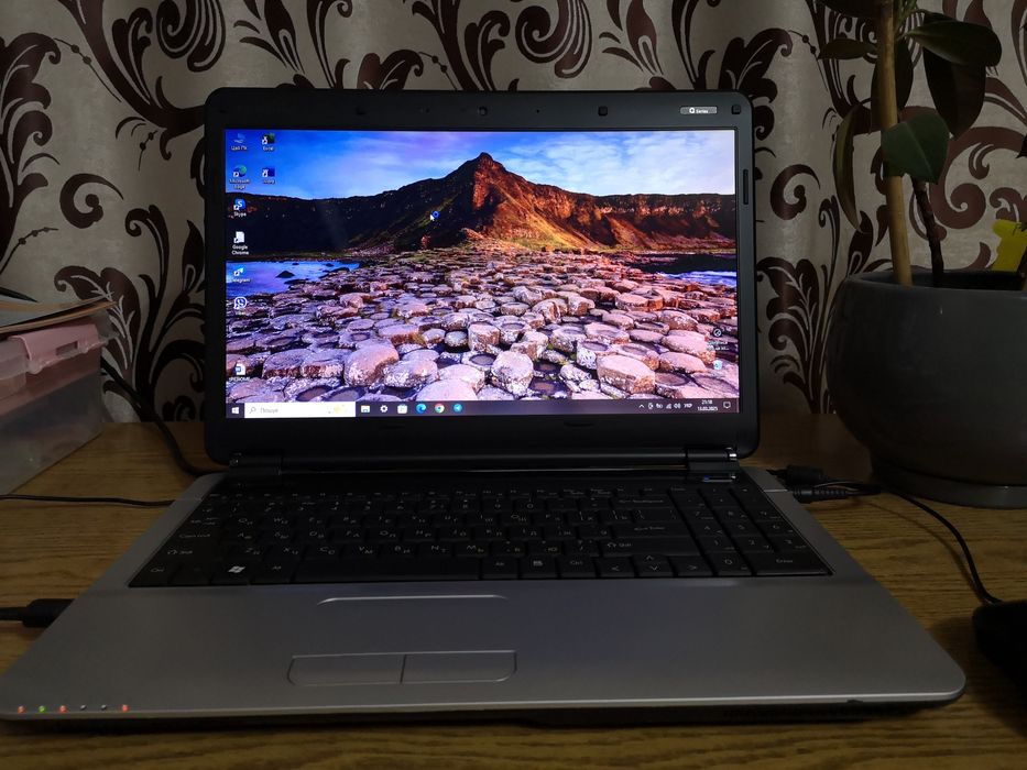 Ноутбук Gigabyte Q1585N