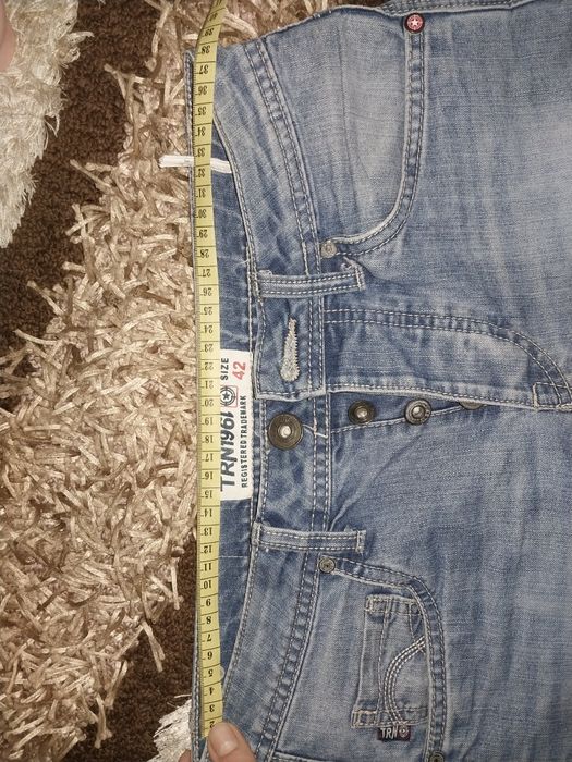 Продам чоловічі джинси у гарному стані