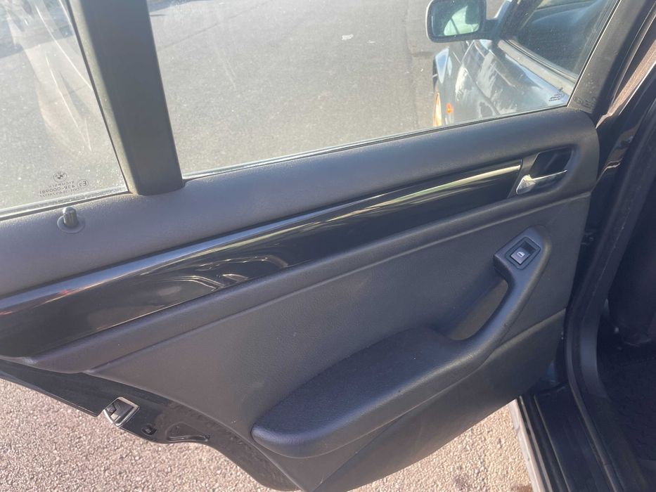 BMW 320d de 2001 em estado razoável