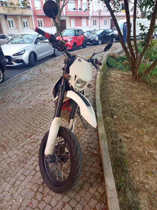 AJP pr4 Supermoto 2019