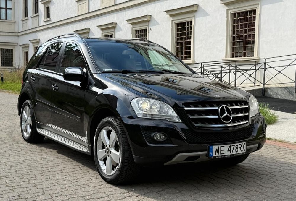 Mercedes-Benz ML-Class 320