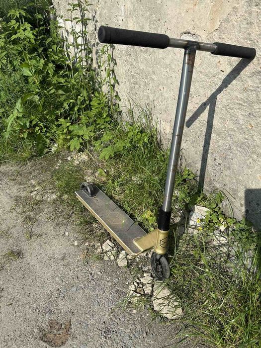 Самокат трюковий native steam