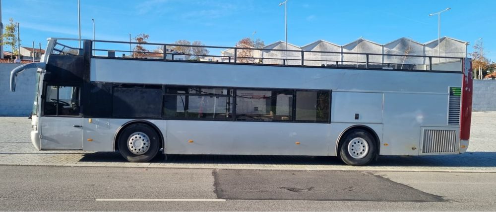 Aluguer de autocarros descapotaveis