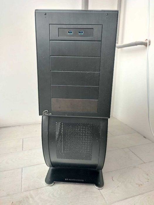 Легендарний Lian Li PC-777 (20th Anniversary) + Рідкісні аксесуари