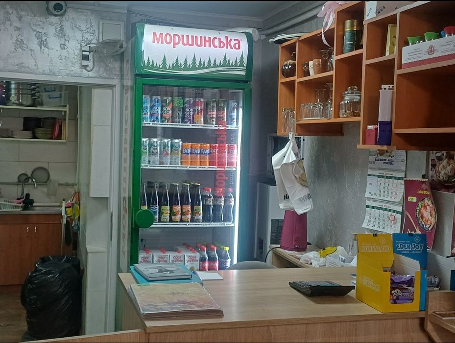 Кафе-піцерія 47.9 м2  комерційна нерухомість центр м.Ізюм  Харківська область