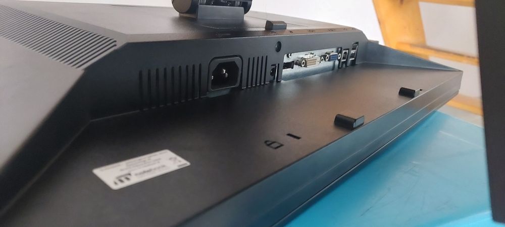 Monitor Dell 22 cale - 2 szt.