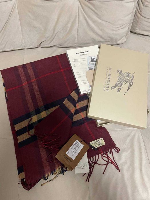 Шарф Burberry червоний