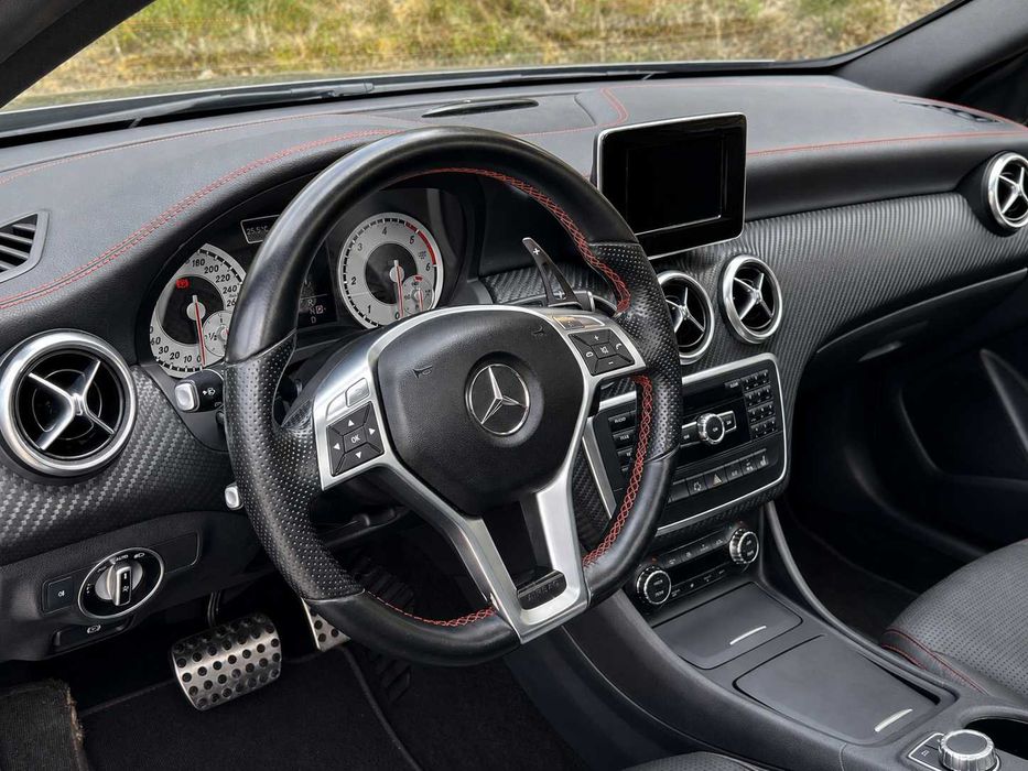 Mercedes-Benz A220 CDI AMG Line "LOOK A45" Full Extras