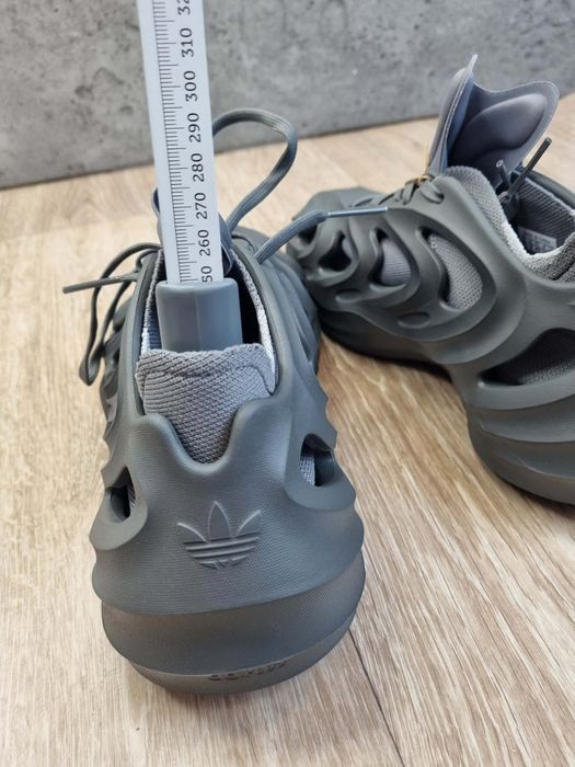 Buty Adidas    .